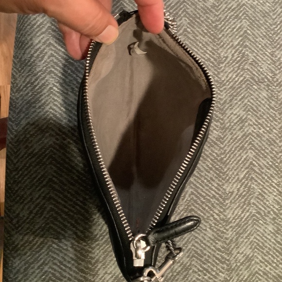 Handbag - Picture 2 of 3